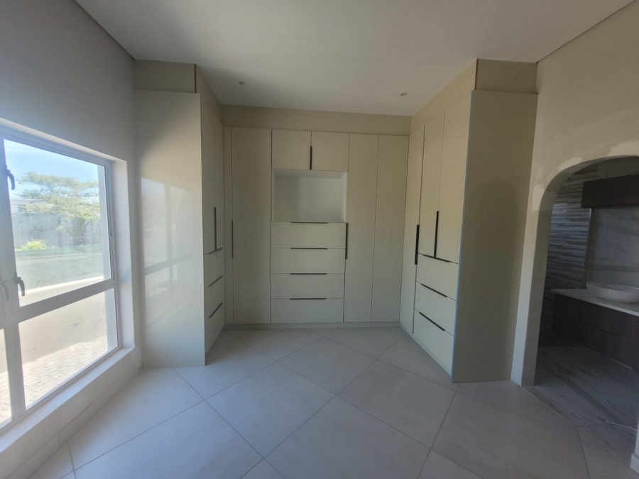 3 Bedroom Property for Sale in Somerset Lakes Western Cape